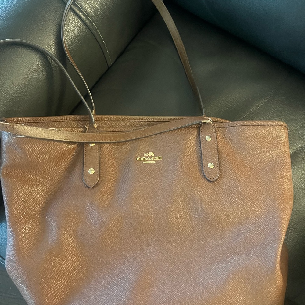 Coach Brown Leather Tote Bag - Classic Everyday Carry   AS IS project !